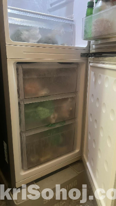 Samsung Bottom Freezer Refrigerator – 218 Ltr